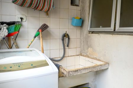 Apartamento à venda com 74m², 2 quartos e 1 vagaÁrea de Serviço