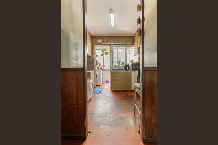 Apartamento à venda com 193m², 3 quartos e 1 vagaÁrea de serviço