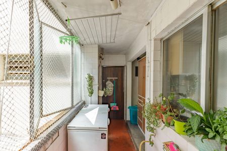 Apartamento à venda com 193m², 3 quartos e 1 vagaÁrea de serviço