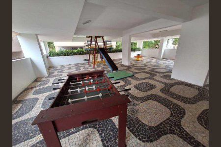 Apartamento à venda com 71m², 2 quartos e 1 vaga