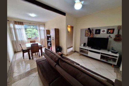 Apartamento à venda com 71m², 2 quartos e 1 vaga