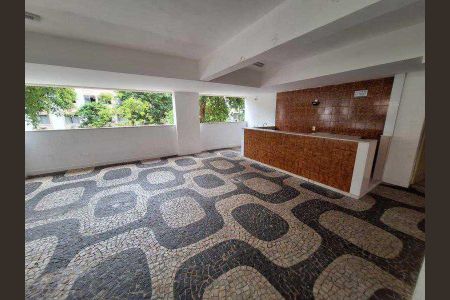 Apartamento à venda com 71m², 2 quartos e 1 vaga