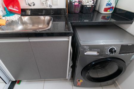 Apartamento à venda com 69m², 2 quartos e 1 vagaÁrea de Serviço