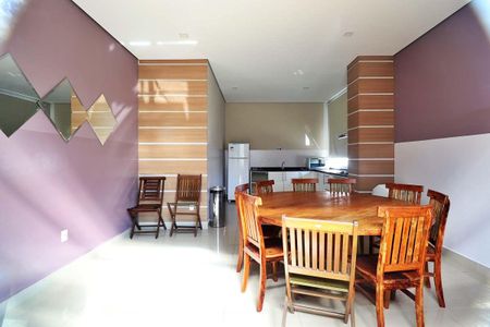 Apartamento para alugar com 65m², 2 quartos e 2 vagasÁrea comum - Salão de festas