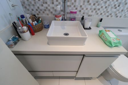Apartamento para alugar com 65m², 2 quartos e 2 vagasBanheiro Quarto 1 suíte