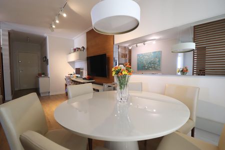 Apartamento para alugar com 65m², 2 quartos e 2 vagasSala