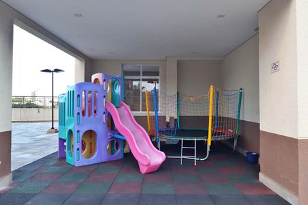 Apartamento para alugar com 65m², 2 quartos e 2 vagasÁrea comum - Playground