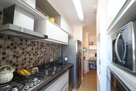 Apartamento para alugar com 65m², 2 quartos e 2 vagasCozinha