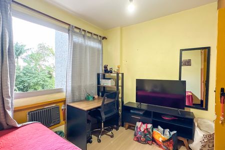 Apartamento à venda com 86m², 2 quartos e 1 vagaQuarto 02