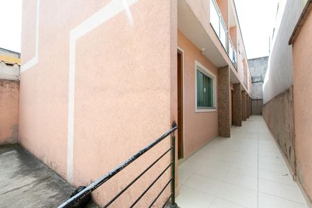Casa de condomínio para alugar com 70m², 2 quartos e 1 vaga Casa de condomínio para alugar com 70m², 2 quartos e 1 vagaCorredor / Entrada