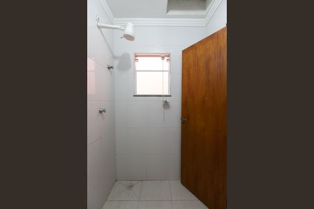 Casa de condomínio para alugar com 70m², 2 quartos e 1 vaga Casa de condomínio para alugar com 70m², 2 quartos e 1 vagaBanheiro da Suíte 1