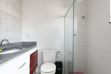 Casa de condomínio para alugar com 70m², 2 quartos e 1 vaga Casa de condomínio para alugar com 70m², 2 quartos e 1 vagaBanheiro da Suíte 2