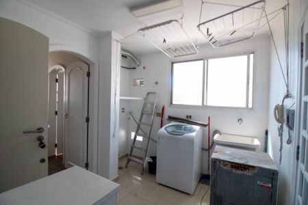 Apartamento para alugar com 190m², 4 quartos e 3 vagasÁrea de Serviço