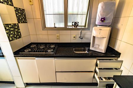 Apartamento para alugar com 75m², 2 quartos e 1 vaga Apartamento para alugar com 75m², 2 quartos e 1 vagaCozinha