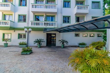 Apartamento para alugar com 75m², 2 quartos e 1 vaga Apartamento para alugar com 75m², 2 quartos e 1 vagaFachada