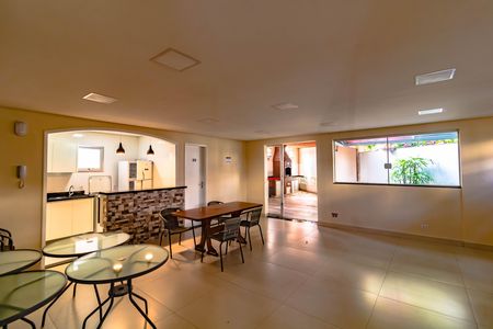 Apartamento para alugar com 75m², 2 quartos e 1 vaga Apartamento para alugar com 75m², 2 quartos e 1 vagaÁrea comum