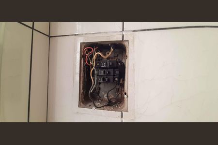 Casa à venda com 154m², 3 quartos e 2 vagasCasa 2 - Quadro de Luz