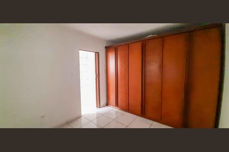 Casa à venda com 154m², 3 quartos e 2 vagasCasa 2 - Quarto