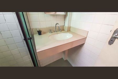 Casa à venda com 154m², 3 quartos e 2 vagasCasa 1 - Banheiro