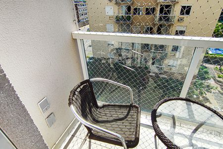 Apartamento à venda com 54m², 2 quartos e 1 vaga Apartamento à venda com 54m², 2 quartos e 1 vagaSala - Varanda