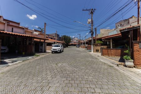 Casa de condomínio à venda com 140m², 3 quartos e 2 vagas Casa de condomínio à venda com 140m², 3 quartos e 2 vagasCondomínio
