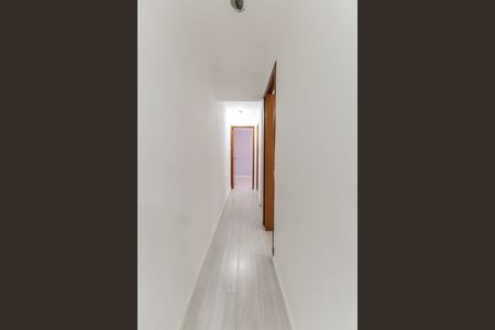 Casa de condomínio à venda com 140m², 3 quartos e 2 vagas Casa de condomínio à venda com 140m², 3 quartos e 2 vagasCorredor