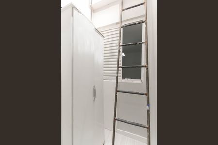 Casa de condomínio à venda com 140m², 3 quartos e 2 vagas Casa de condomínio à venda com 140m², 3 quartos e 2 vagasSuíte