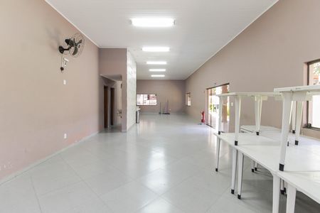 Casa de condomínio à venda com 140m², 3 quartos e 2 vagas Casa de condomínio à venda com 140m², 3 quartos e 2 vagasSalão de Festas