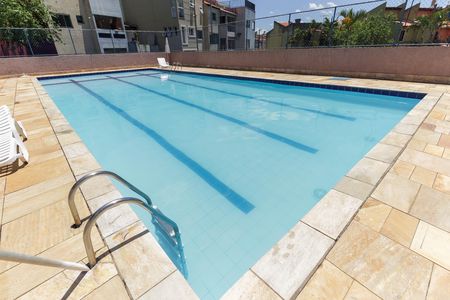 Casa de condomínio à venda com 140m², 3 quartos e 2 vagas Casa de condomínio à venda com 140m², 3 quartos e 2 vagasPiscina