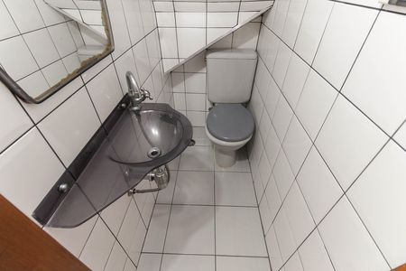 Casa de condomínio à venda com 140m², 3 quartos e 2 vagas Casa de condomínio à venda com 140m², 3 quartos e 2 vagasLavabo