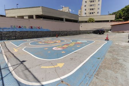 Casa de condomínio à venda com 140m², 3 quartos e 2 vagas Casa de condomínio à venda com 140m², 3 quartos e 2 vagasÁrea Comum