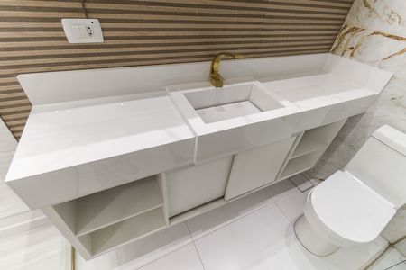 Casa de condomínio à venda com 140m², 3 quartos e 2 vagas Casa de condomínio à venda com 140m², 3 quartos e 2 vagasBanheiro da Suíte