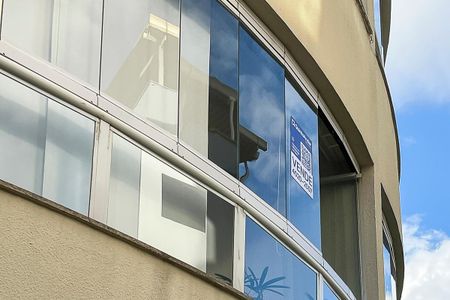 Apartamento à venda com 104m², 3 quartos e 2 vagasFachada + plaquinha