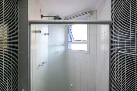 Apartamento à venda com 104m², 3 quartos e 2 vagasBanheiro da suíte