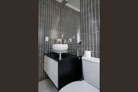 Apartamento à venda com 104m², 3 quartos e 2 vagasBanheiro da suíte