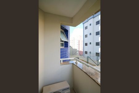 Apartamento à venda com 104m², 3 quartos e 2 vagasVaranda da suíte