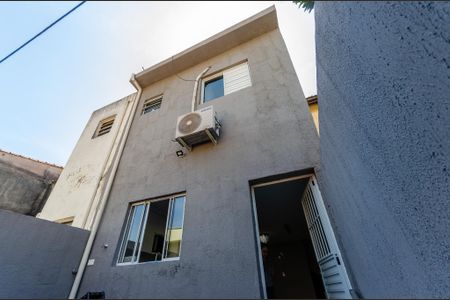 Casa para alugar com 80m², 2 quartos e 1 vaga Casa para alugar com 80m², 2 quartos e 1 vagaÁrea externa