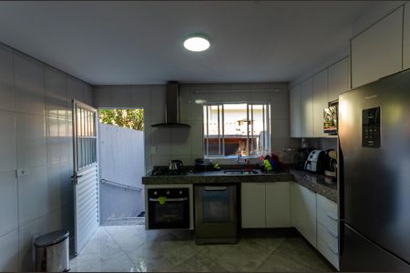 Casa para alugar com 80m², 2 quartos e 1 vaga Casa para alugar com 80m², 2 quartos e 1 vagaCozinha