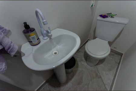 Casa para alugar com 80m², 2 quartos e 1 vaga Casa para alugar com 80m², 2 quartos e 1 vagaLavabo