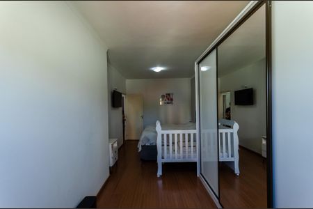 Casa para alugar com 80m², 2 quartos e 1 vaga Casa para alugar com 80m², 2 quartos e 1 vagaQuarto 2