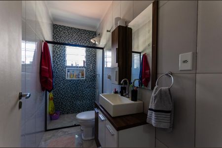 Casa para alugar com 80m², 2 quartos e 1 vaga Casa para alugar com 80m², 2 quartos e 1 vagaBanheiro
