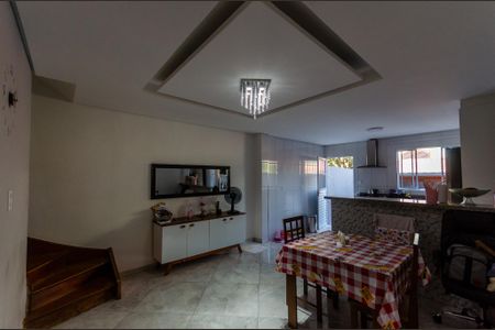 Casa para alugar com 80m², 2 quartos e 1 vaga Casa para alugar com 80m², 2 quartos e 1 vagaCozinha