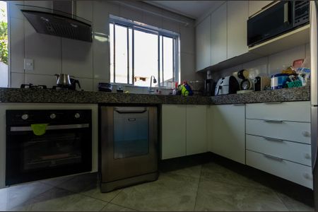 Casa para alugar com 80m², 2 quartos e 1 vaga Casa para alugar com 80m², 2 quartos e 1 vagaCozinha
