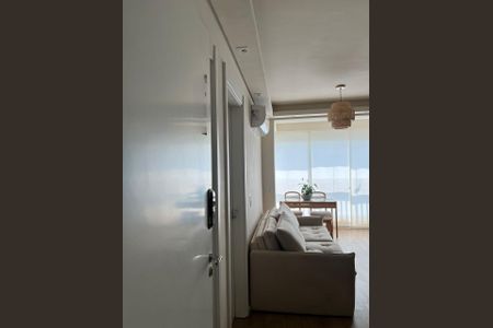 Apartamento à venda com 38m², 1 quarto e 1 vaga Apartamento à venda com 38m², 1 quarto e 1 vagaEntrada