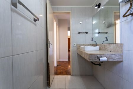 Apartamento à venda com 58m², 2 quartos e 1 vagaBanheiro 