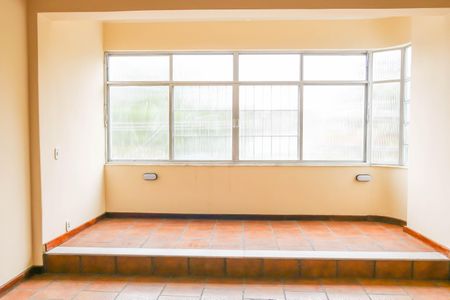 Apartamento à venda com 95m², 3 quartos e sem vaga Apartamento à venda com 95m², 3 quartos e sem vagaSala