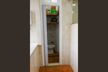 Apartamento à venda com 95m², 3 quartos e sem vaga Apartamento à venda com 95m², 3 quartos e sem vagaBanheiro de serviço