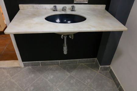 Apartamento à venda com 95m², 3 quartos e sem vaga Apartamento à venda com 95m², 3 quartos e sem vagaBanheiro Social