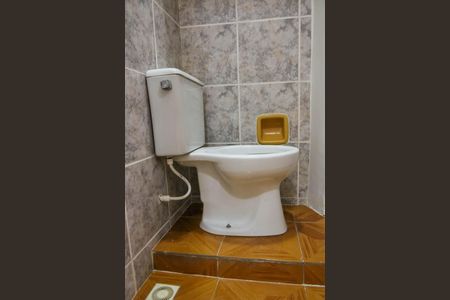 Apartamento à venda com 95m², 3 quartos e sem vaga Apartamento à venda com 95m², 3 quartos e sem vagaBanheiro de serviço