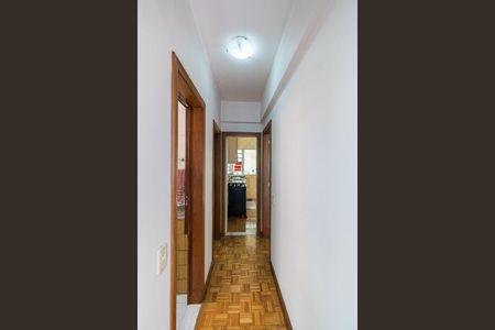 Apartamento à venda com 97m², 2 quartos e 1 vaga Apartamento à venda com 97m², 2 quartos e 1 vagaCorredor